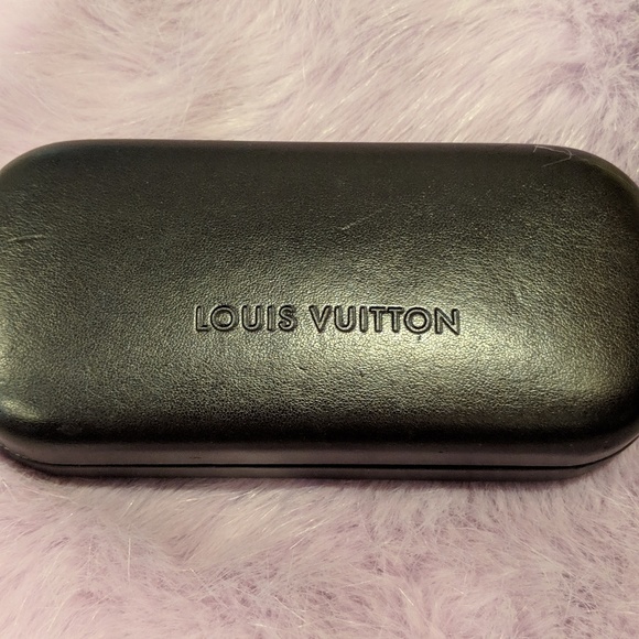 Louis Vuitton Sunglasses - Picture 8 of 8
